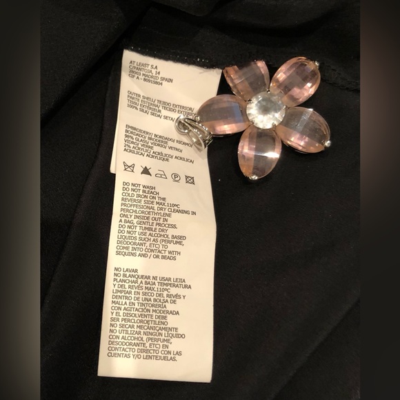 Hoss Intropia Black Silk Top with Beaded/ Sequin Bow and Puffed Sleeves - Picture 8 of 13